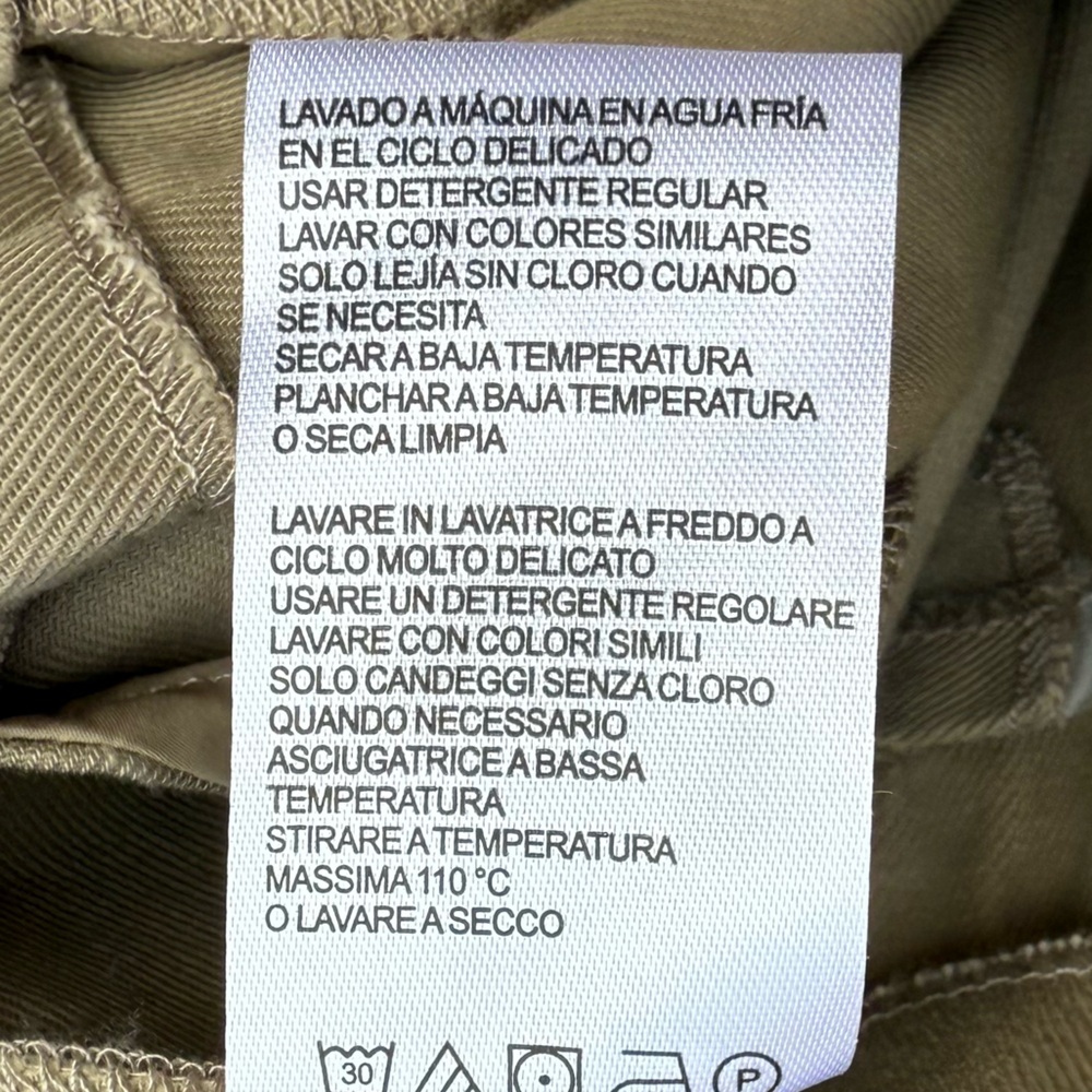 Halston Women Belted Solid Basic Shorts Size Large - image 4